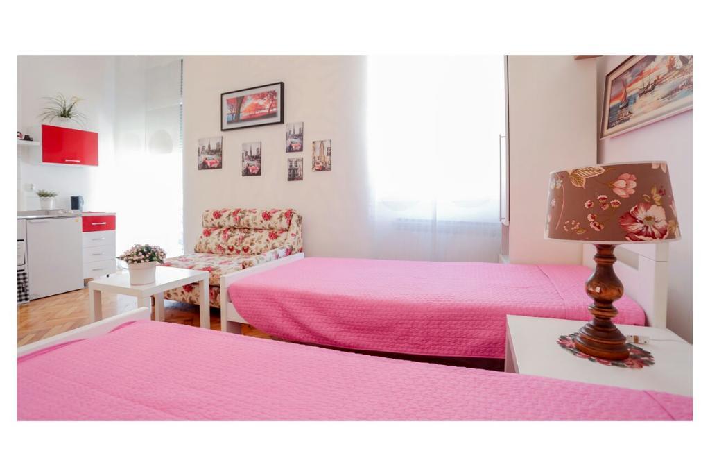 Apartments And Rooms Fonty SJJ Extérieur photo